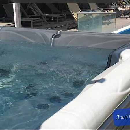 ホテル Evvoiki Akti