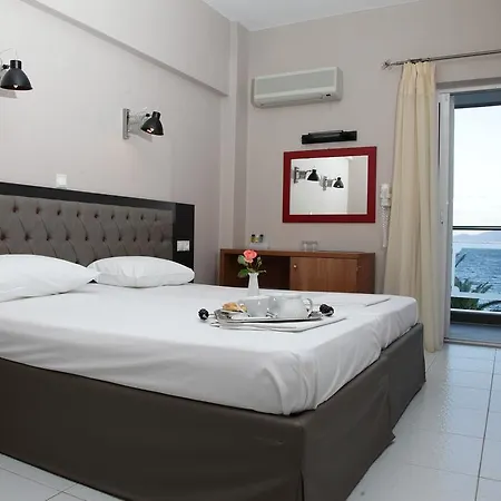 Hotel Evvoiki Akti 3*
