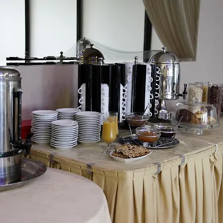 Hotel Evvoiki Akti Politiká