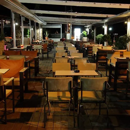 Hotel Evvoiki Akti Politiká