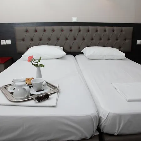 Evvoiki Akti 3* Politiká