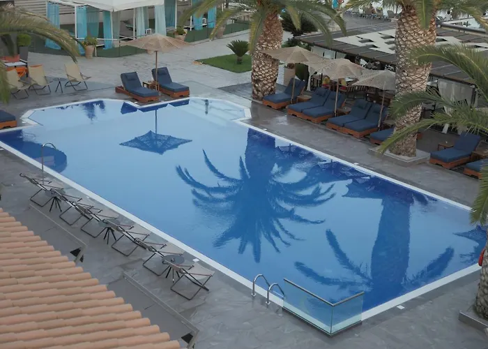 Hotel Evvoiki Akti Politika